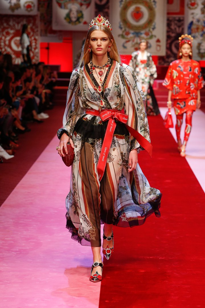 Dolce & Gabbana 2025米兰时装周时装秀