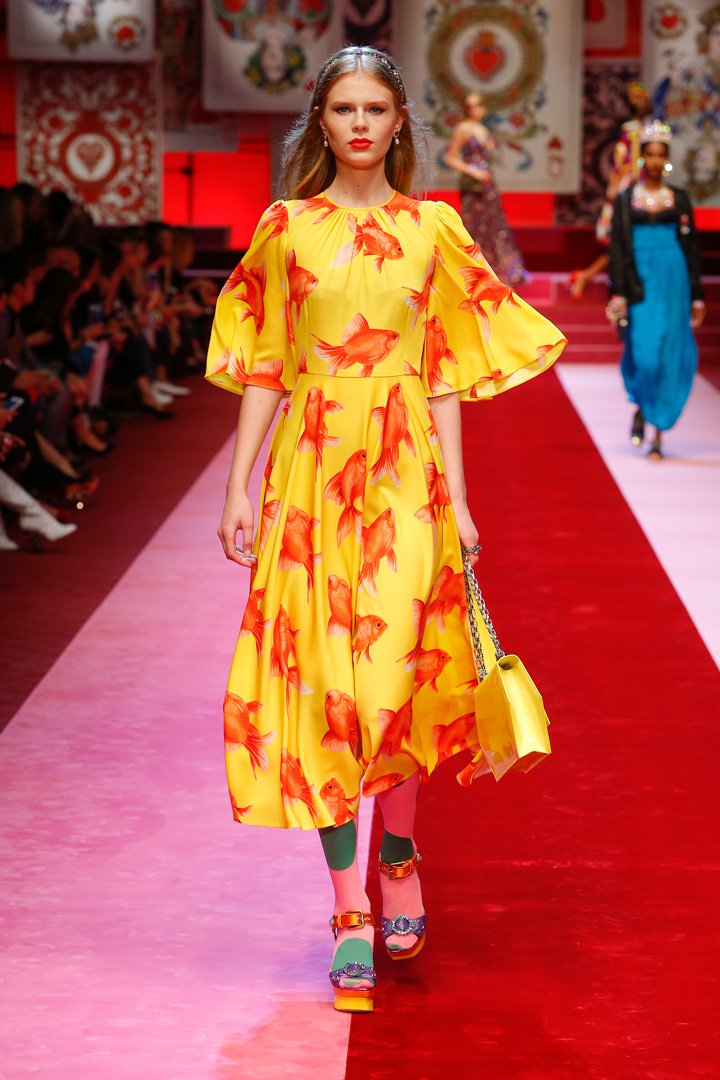 Dolce & Gabbana 2025米兰时装周时装秀