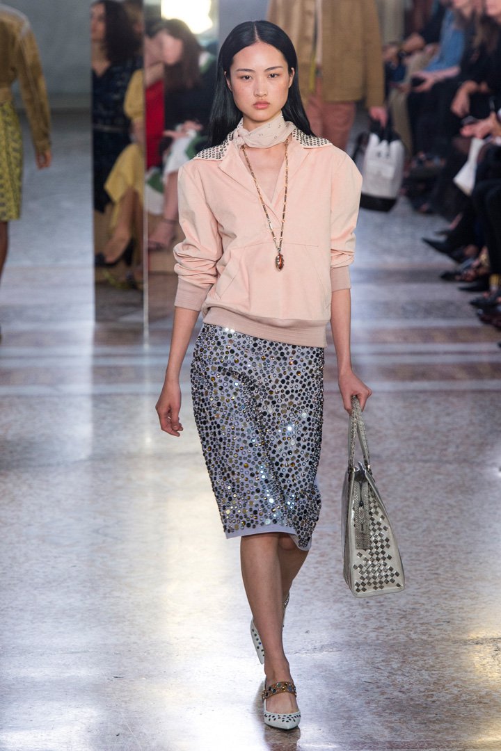 Bottega Veneta 2025米兰时装周时装秀