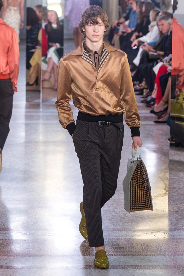 Bottega Veneta 2025米兰时装周时装秀