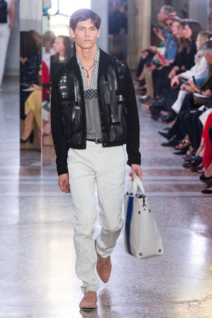 Bottega Veneta 2025米兰时装周时装秀