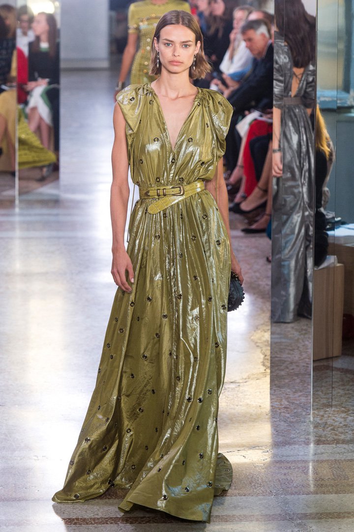 Bottega Veneta 2025米兰时装周时装秀