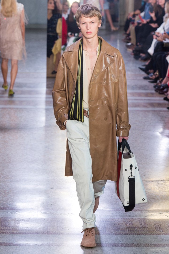 Bottega Veneta 2025米兰时装周时装秀