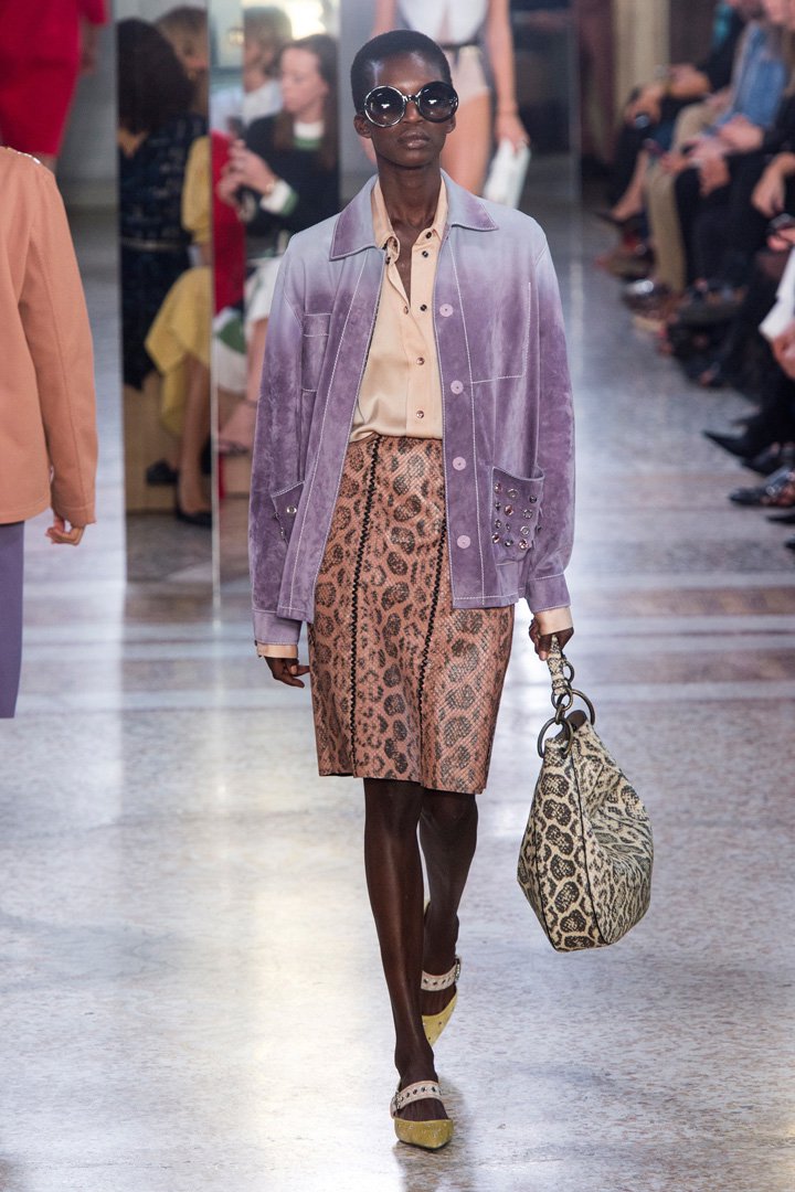 Bottega Veneta 2025米兰时装周时装秀