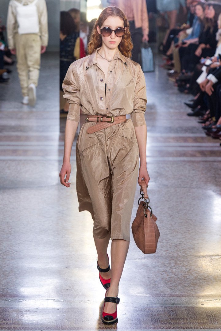 Bottega Veneta 2025米兰时装周时装秀