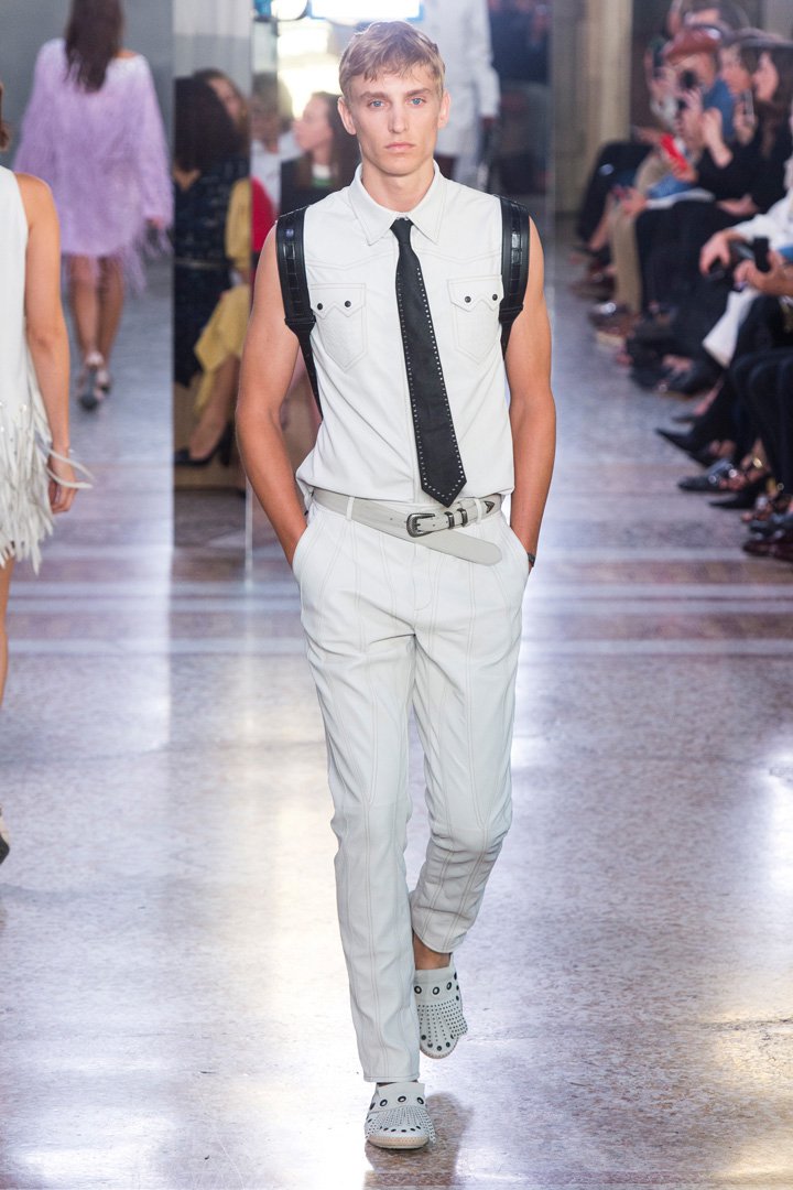 Bottega Veneta 2025米兰时装周时装秀