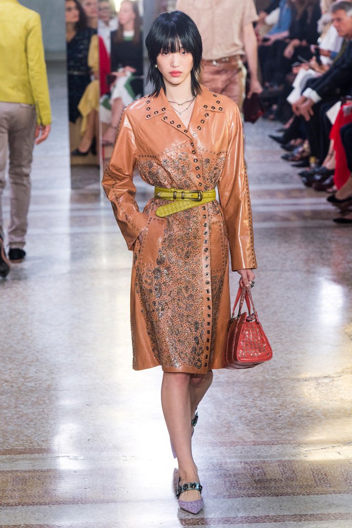Bottega Veneta 2025米兰时装周时装秀