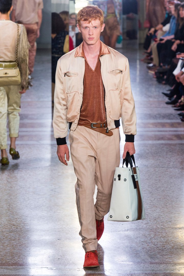 Bottega Veneta 2025米兰时装周时装秀