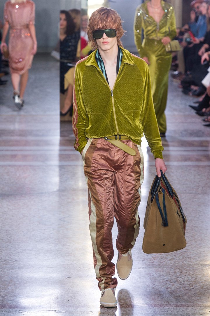 Bottega Veneta 2025米兰时装周时装秀