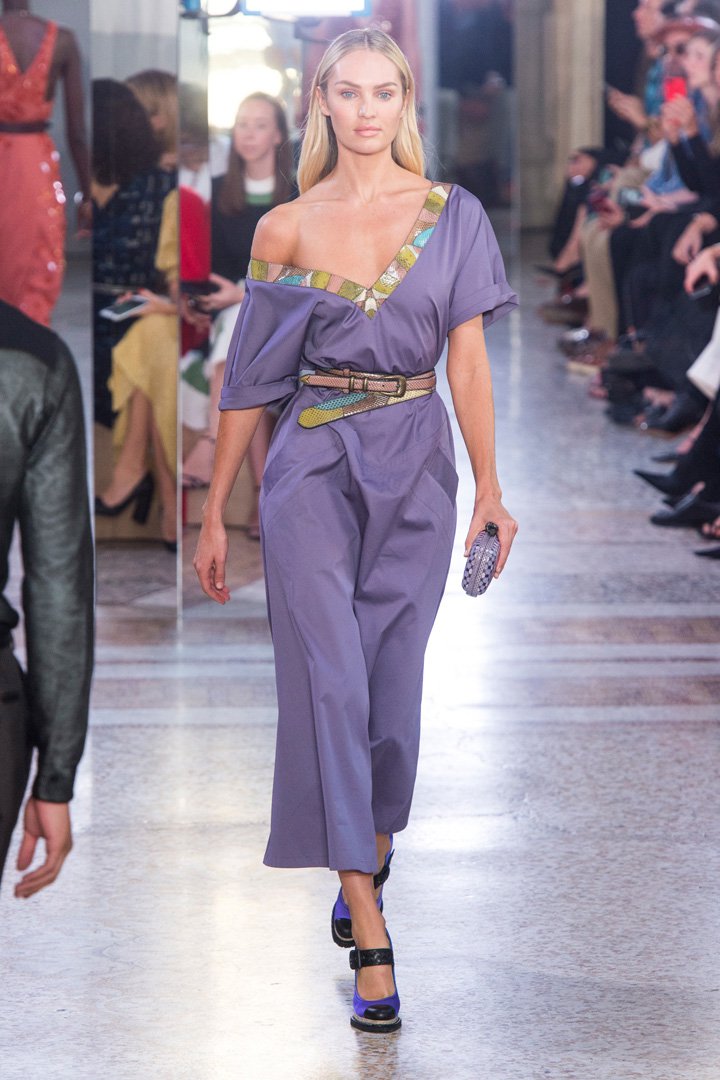 Bottega Veneta 2025米兰时装周时装秀