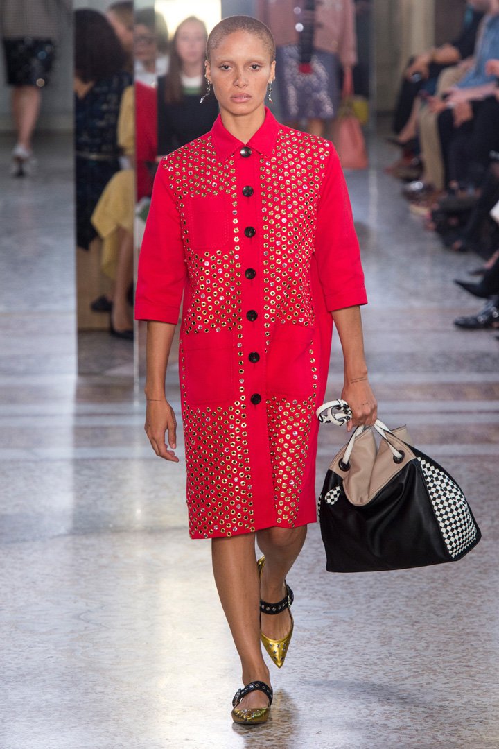 Bottega Veneta 2025米兰时装周时装秀