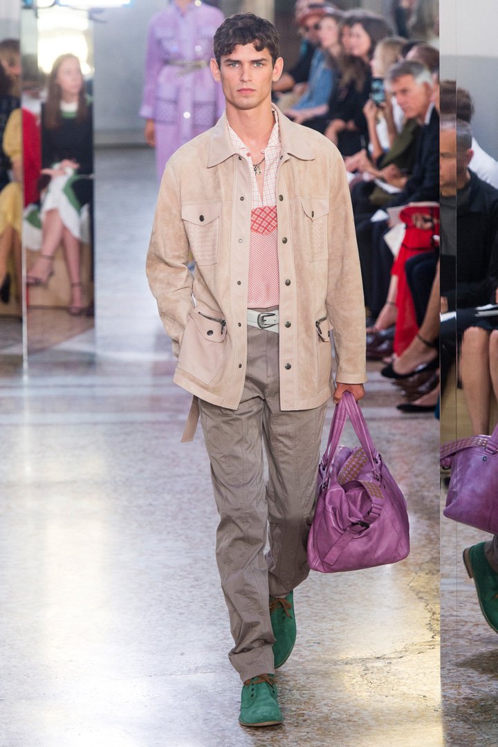 Bottega Veneta 2025米兰时装周时装秀