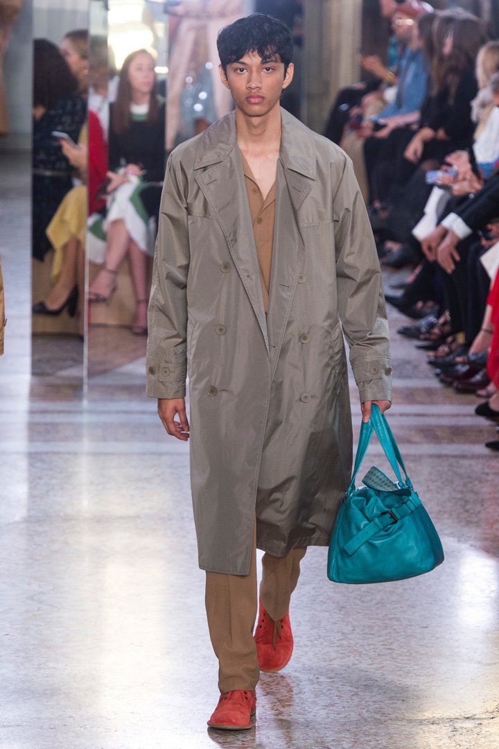 Bottega Veneta 2025米兰时装周时装秀