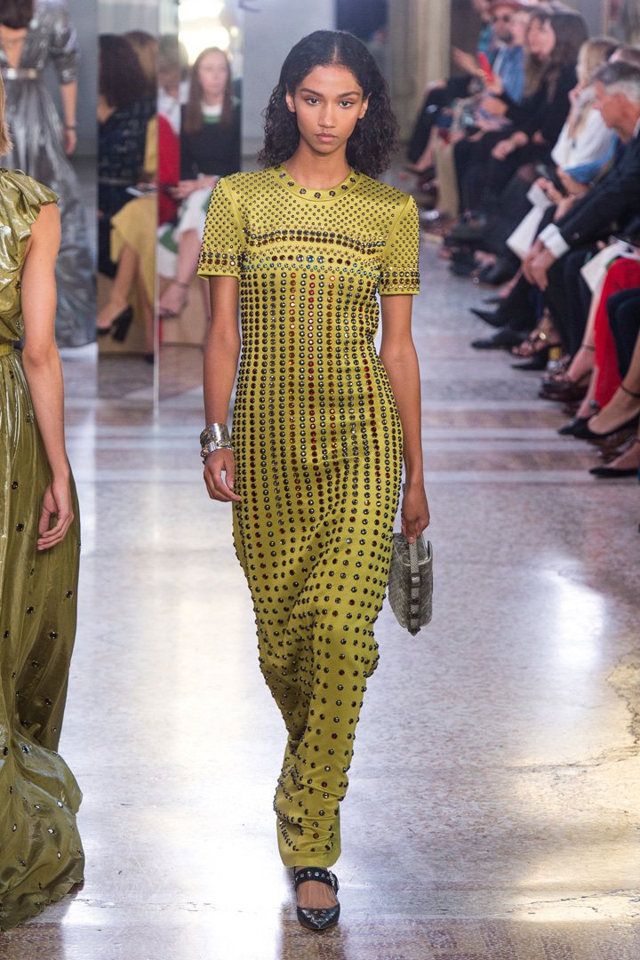 Bottega Veneta 2025米兰时装周时装秀