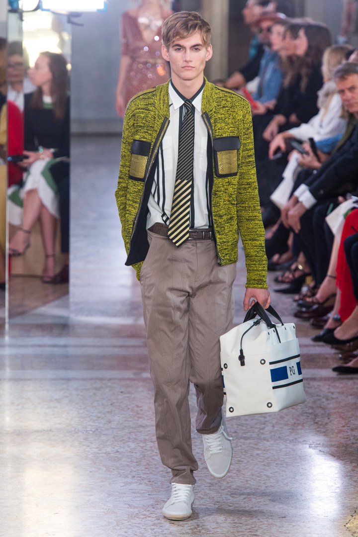 Bottega Veneta 2025米兰时装周时装秀