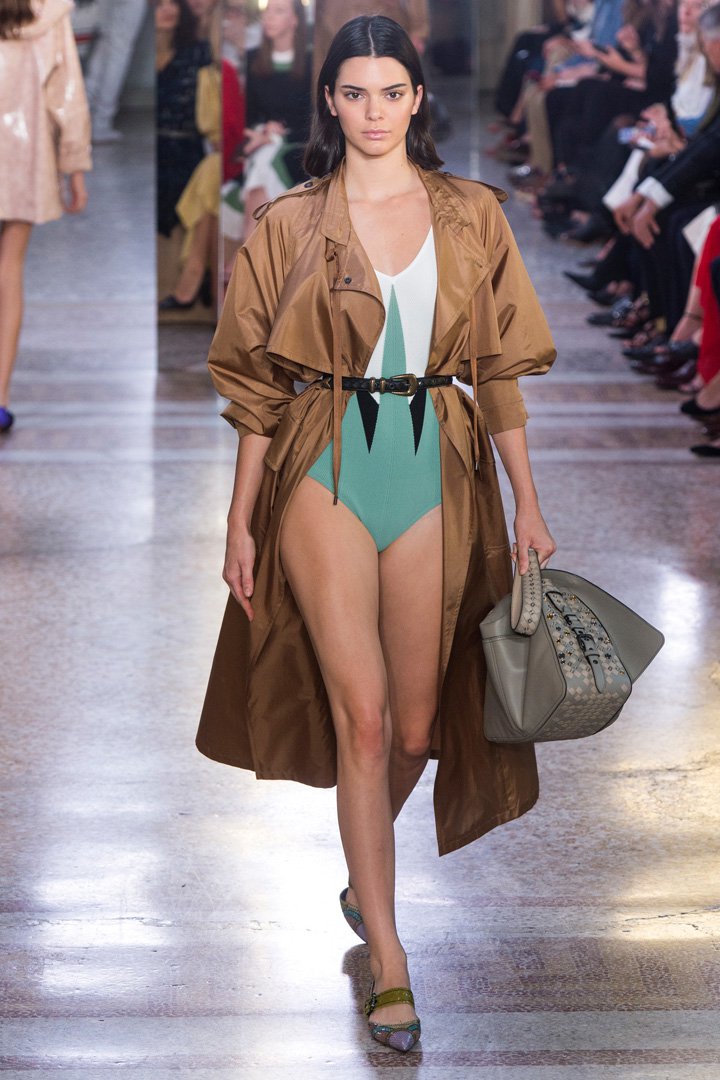Bottega Veneta 2025米兰时装周时装秀