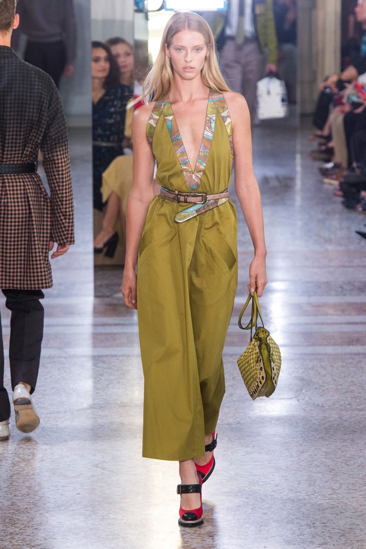 Bottega Veneta 2025米兰时装周时装秀