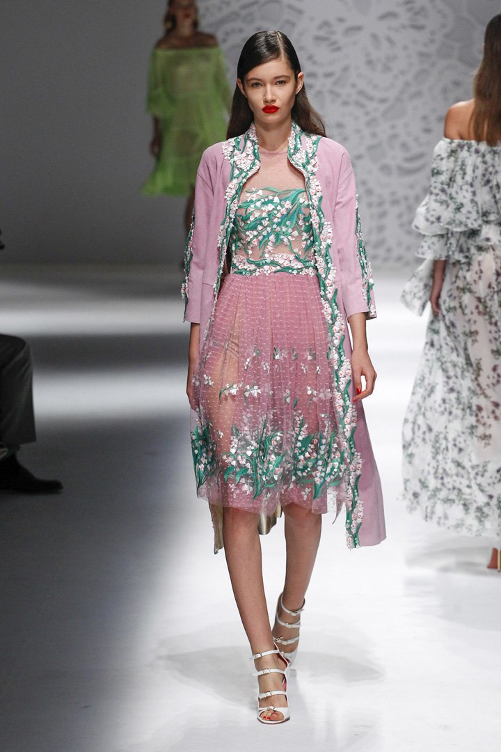 Blumarine（蓝色情人）2025米兰时装周时装秀