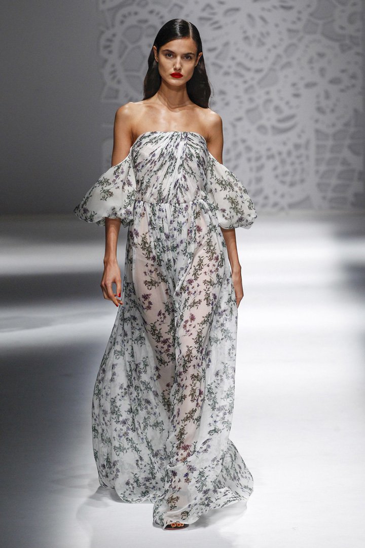 Blumarine（蓝色情人）2025米兰时装周时装秀