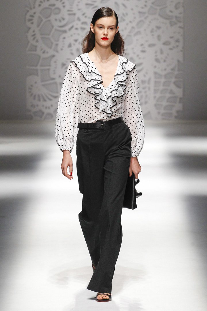 Blumarine（蓝色情人）2025米兰时装周时装秀