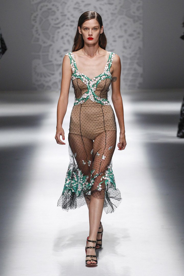 Blumarine（蓝色情人）2025米兰时装周时装秀