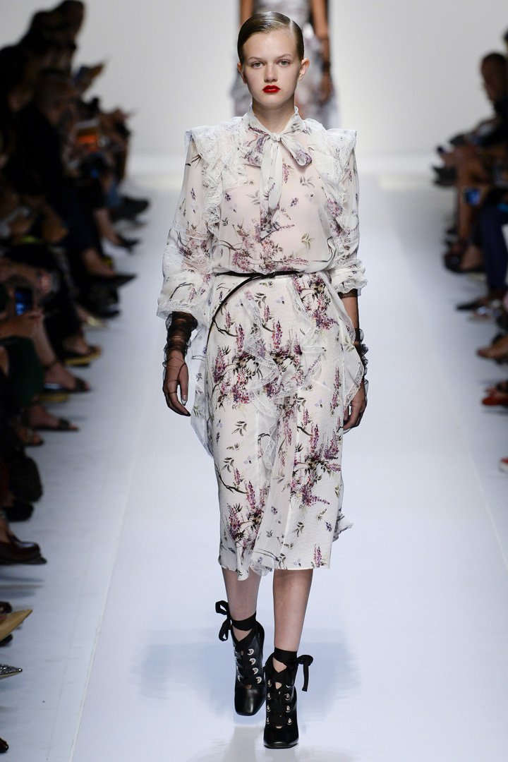 Ermanno Scervino 2025米兰时装周时装秀