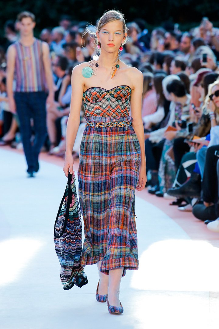 Missoni（米索尼）2025米兰时装周时装秀