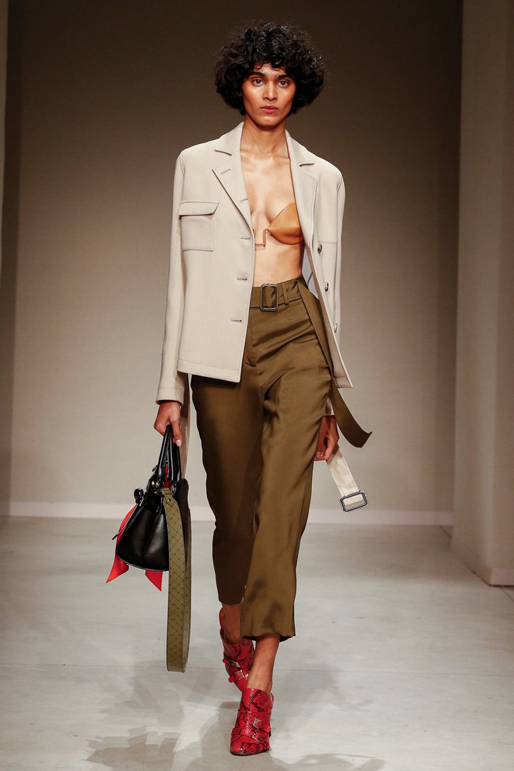 Trussardi 2025米兰时装周时装秀