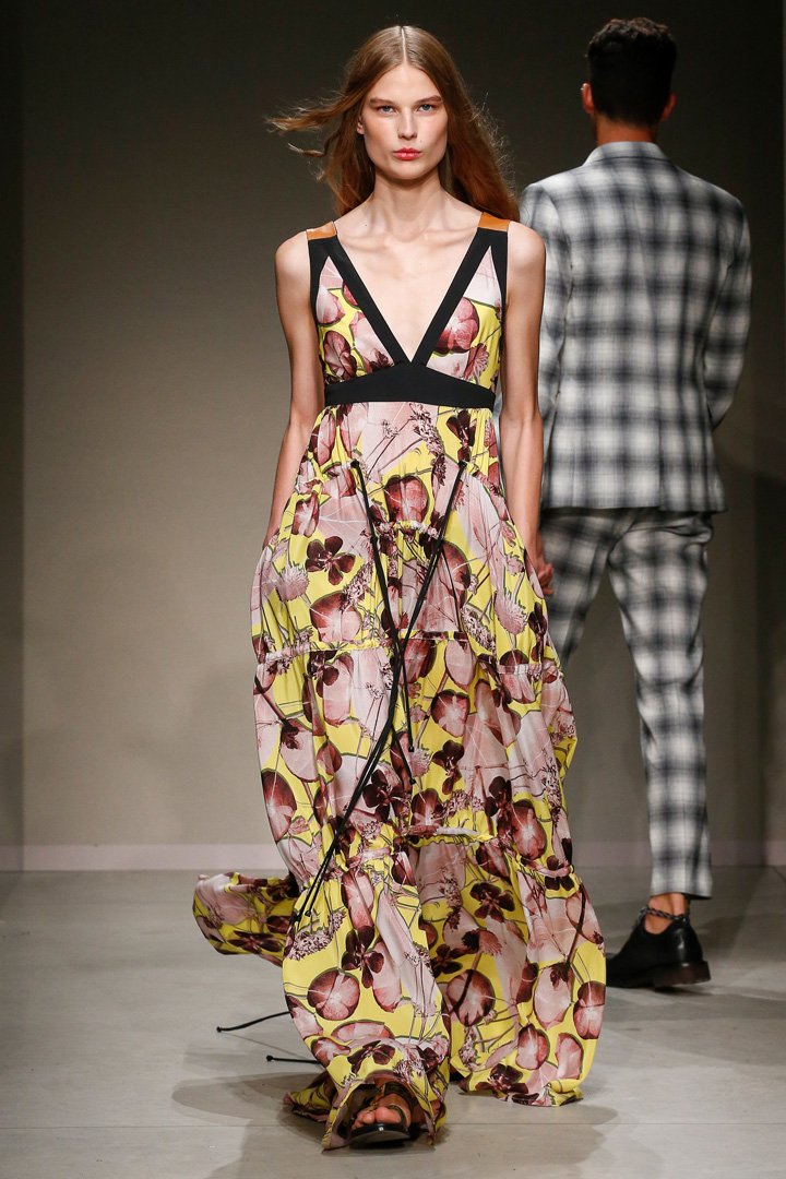Trussardi 2025米兰时装周时装秀