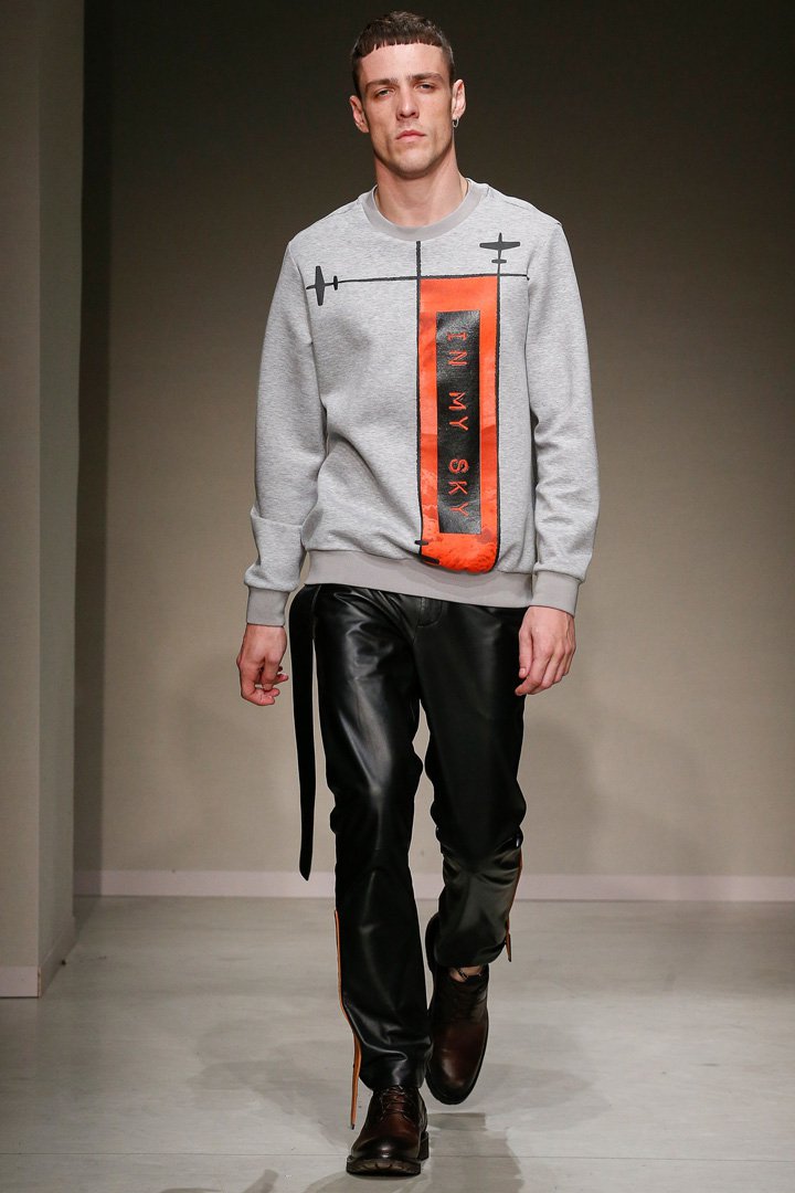 Trussardi 2025米兰时装周时装秀