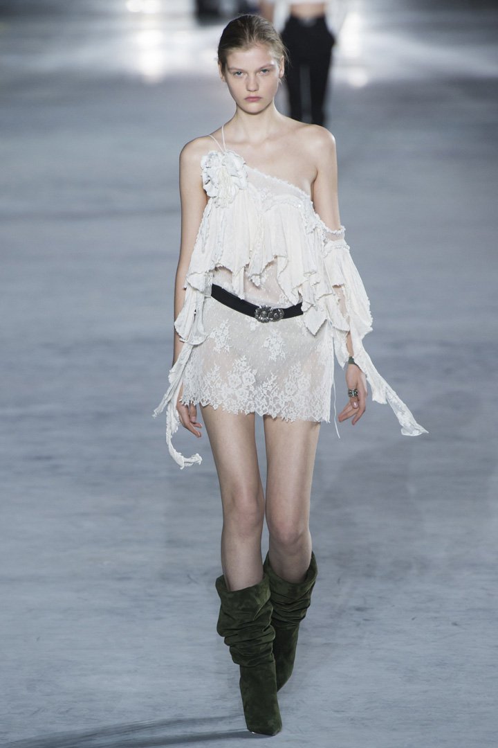 Saint Laurent（圣罗兰）2025巴黎时装周时装秀