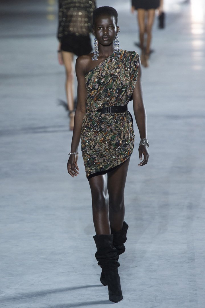 Saint Laurent（圣罗兰）2025巴黎时装周时装秀