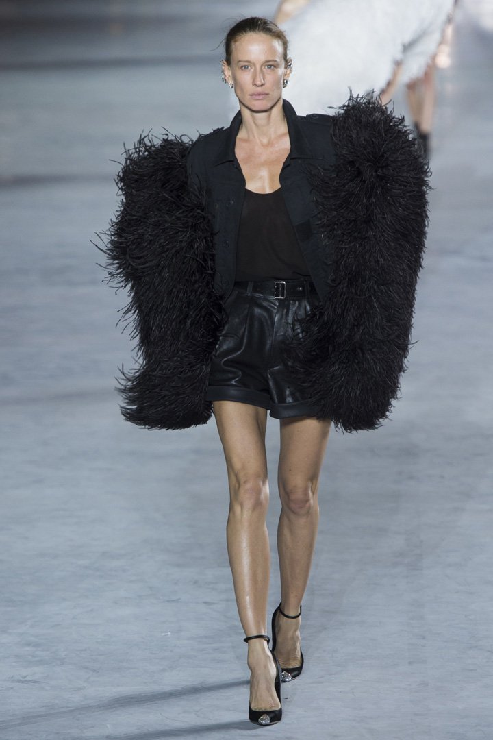 Saint Laurent（圣罗兰）2025巴黎时装周时装秀