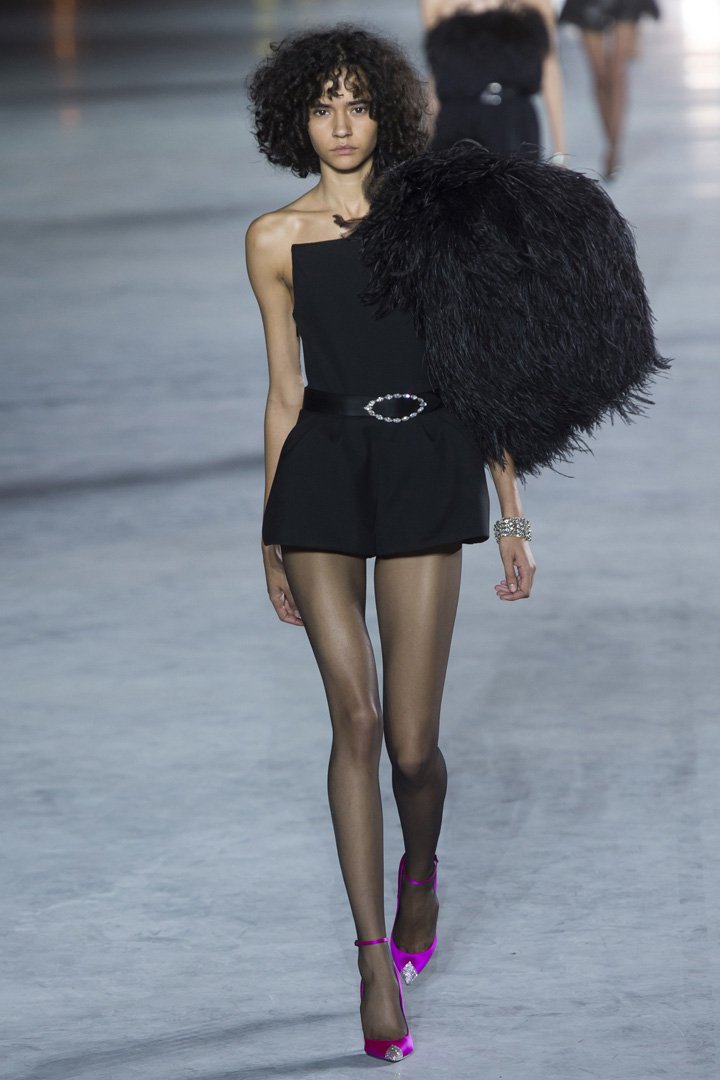 Saint Laurent（圣罗兰）2025巴黎时装周时装秀