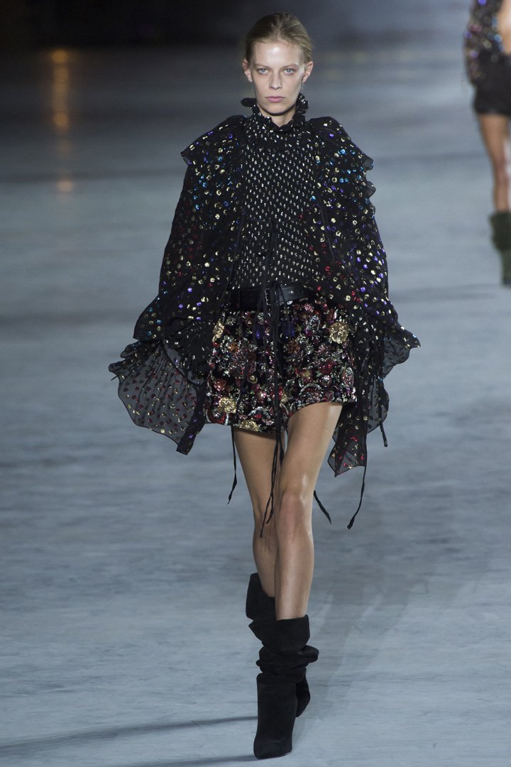 Saint Laurent（圣罗兰）2025巴黎时装周时装秀