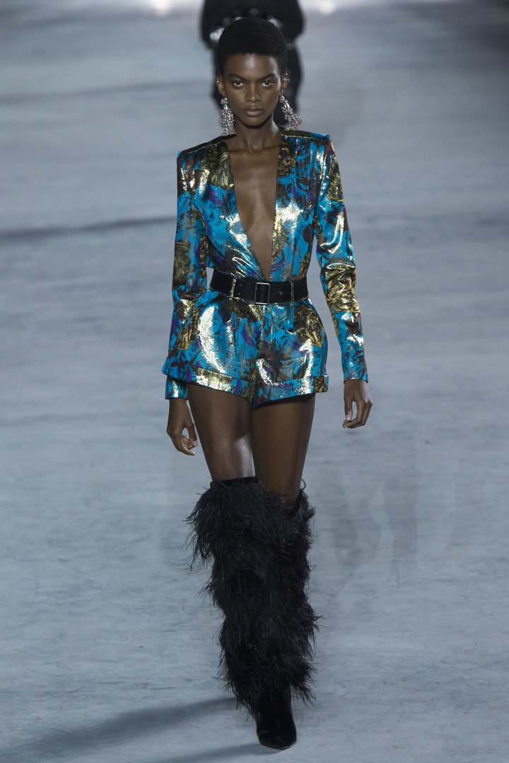 Saint Laurent（圣罗兰）2025巴黎时装周时装秀