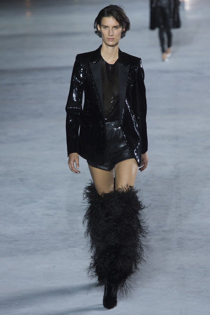 Saint Laurent（圣罗兰）2025巴黎时装周时装秀