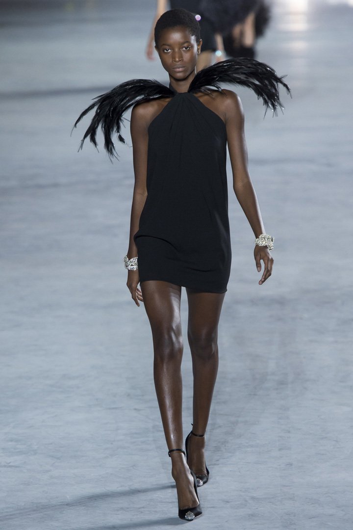 Saint Laurent（圣罗兰）2025巴黎时装周时装秀