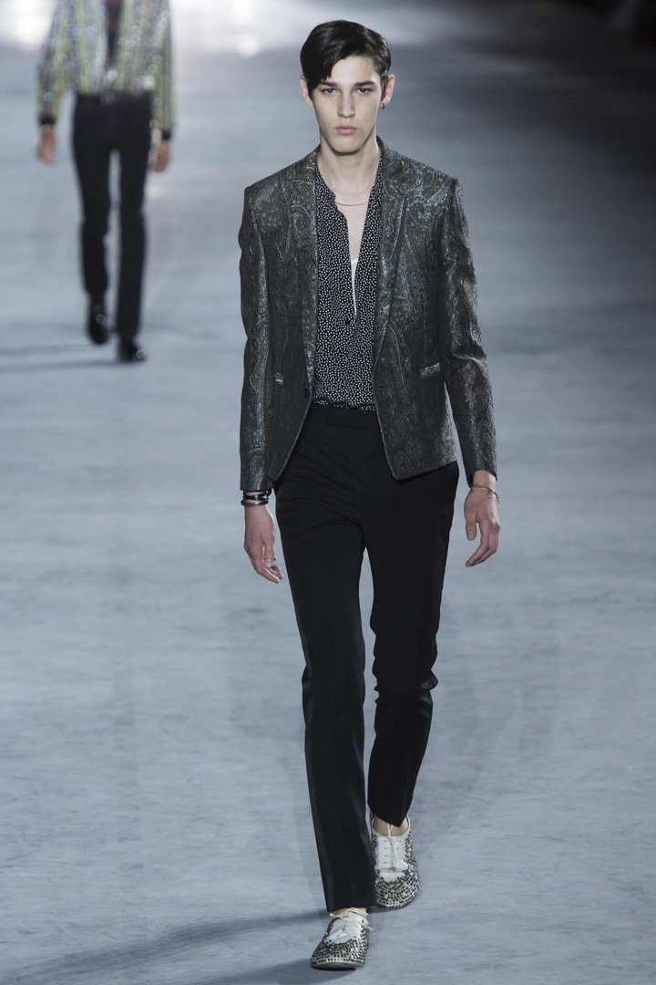 Saint Laurent（圣罗兰）2025巴黎时装周时装秀