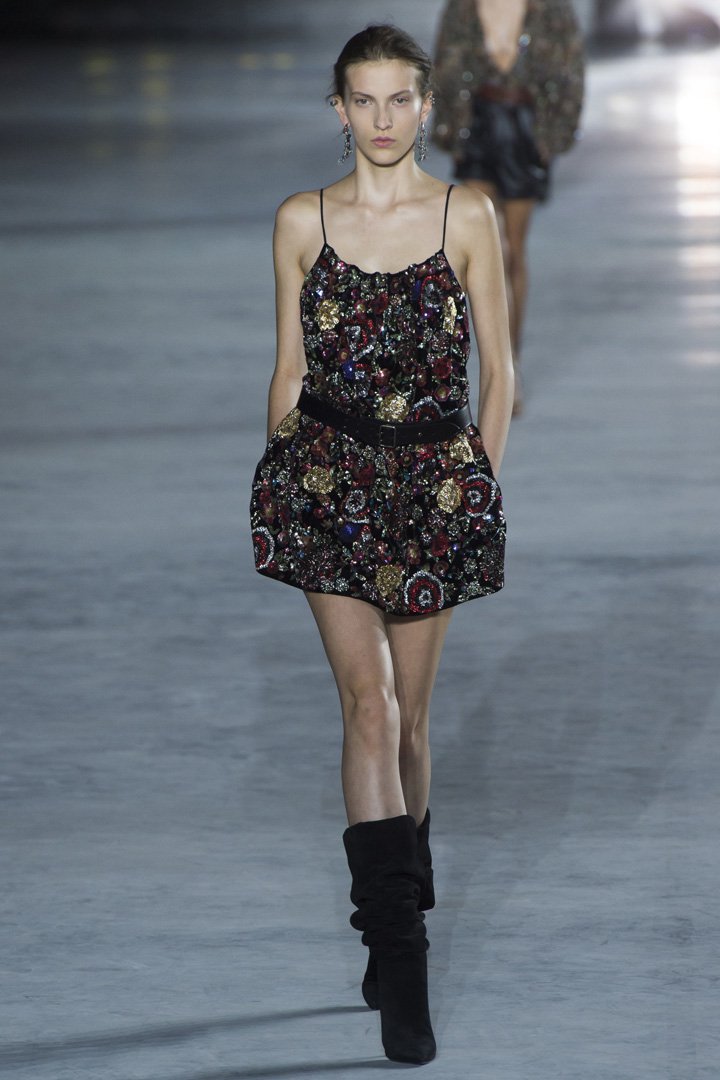 Saint Laurent（圣罗兰）2025巴黎时装周时装秀