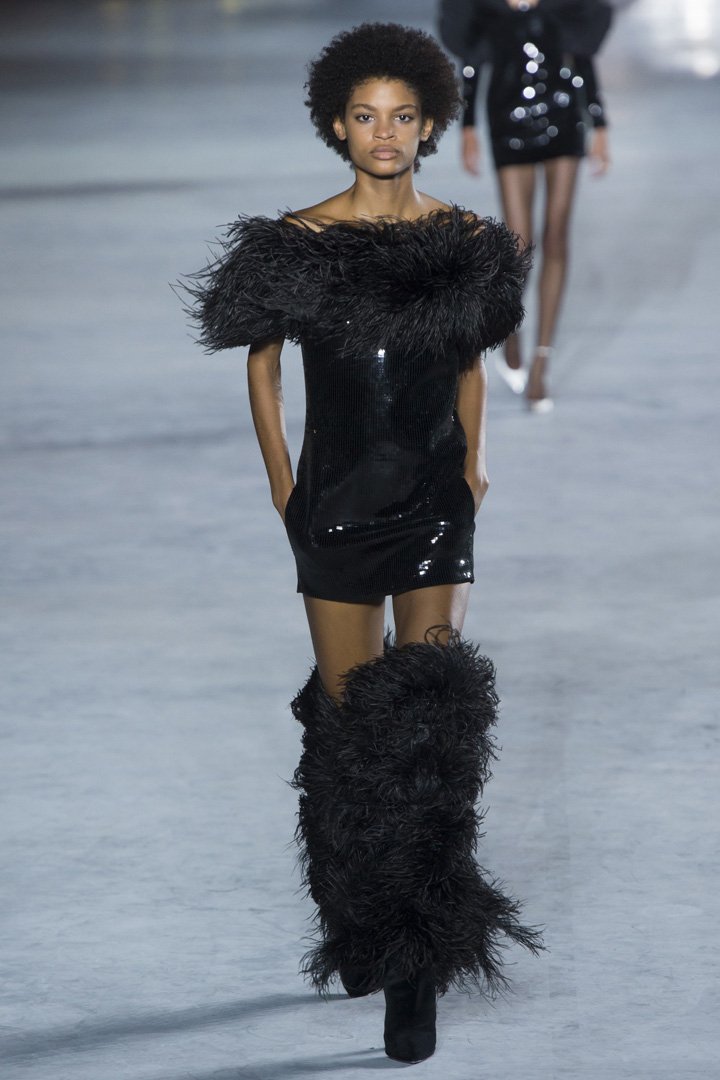 Saint Laurent（圣罗兰）2025巴黎时装周时装秀