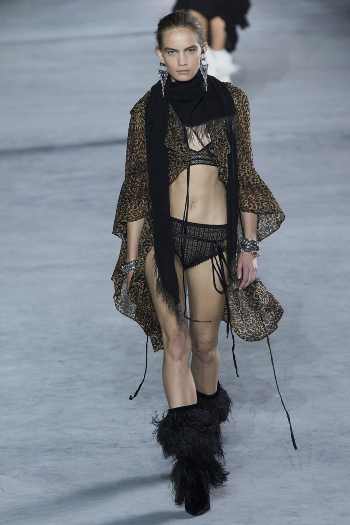 Saint Laurent（圣罗兰）2025巴黎时装周时装秀