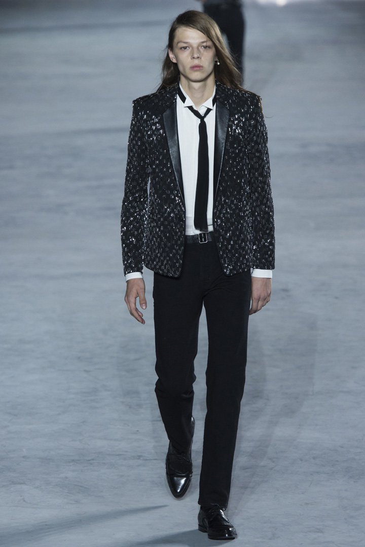 Saint Laurent（圣罗兰）2025巴黎时装周时装秀
