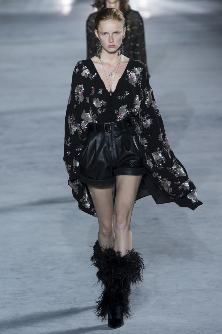 Saint Laurent（圣罗兰）2025巴黎时装周时装秀