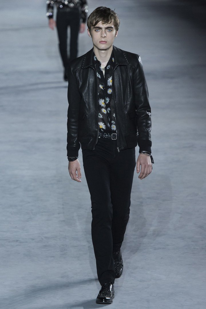 Saint Laurent（圣罗兰）2025巴黎时装周时装秀