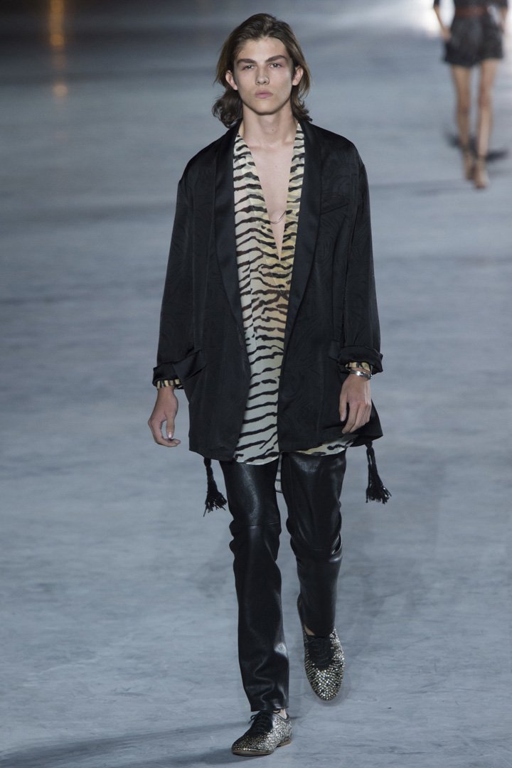 Saint Laurent（圣罗兰）2025巴黎时装周时装秀