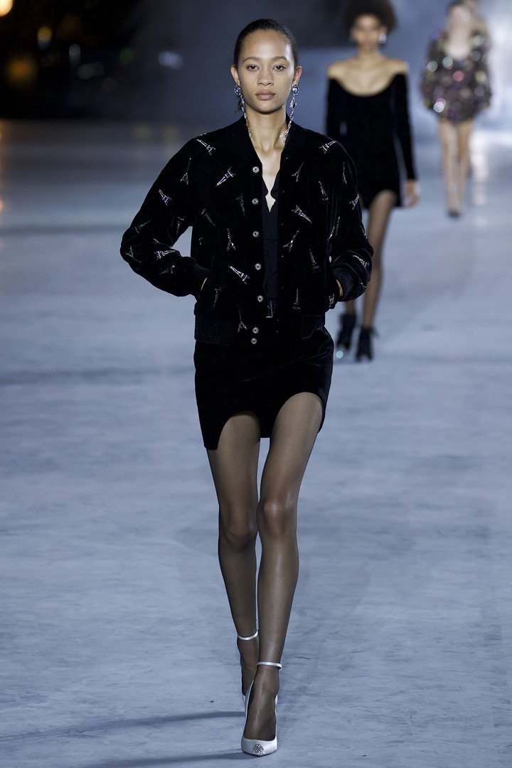 Saint Laurent（圣罗兰）2025巴黎时装周时装秀