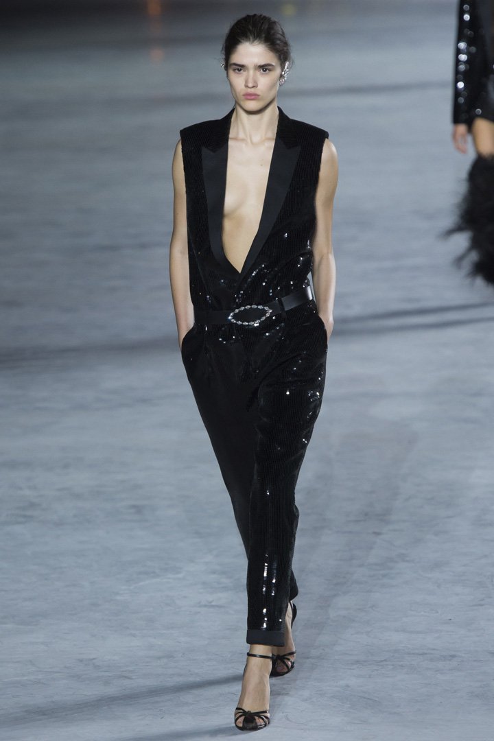 Saint Laurent（圣罗兰）2025巴黎时装周时装秀