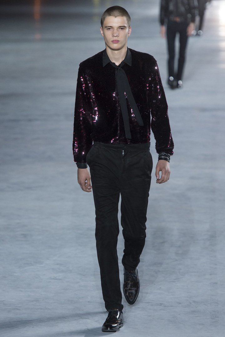 Saint Laurent（圣罗兰）2025巴黎时装周时装秀