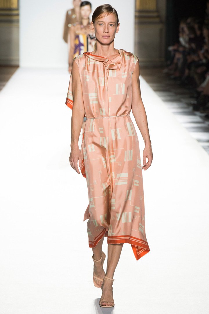 Dries Van Noten 2025巴黎时装周时装秀